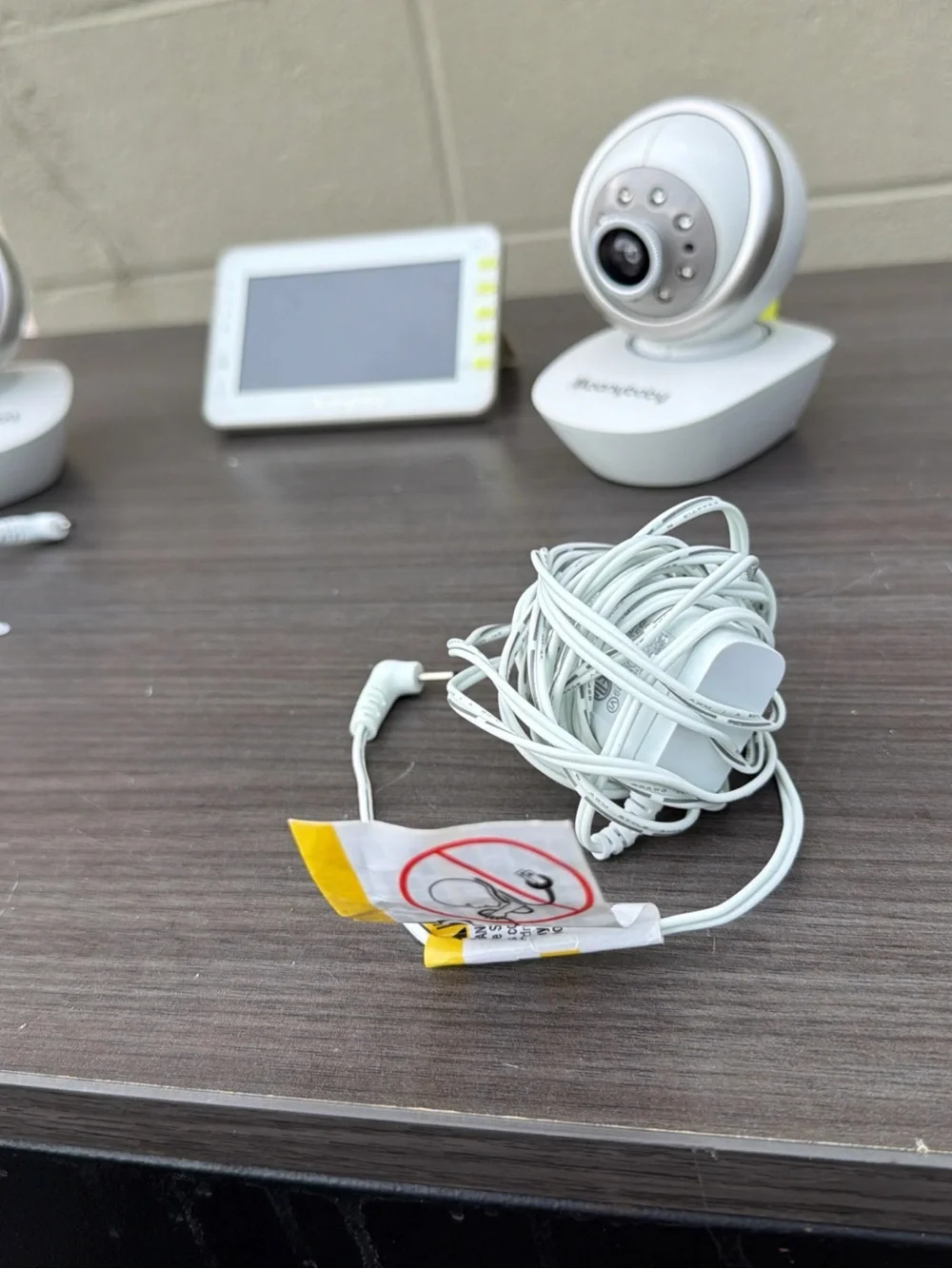 Moonybaby 55812 Video Baby Monitor 2 Cameras Split Screen Night Vision - WORKS